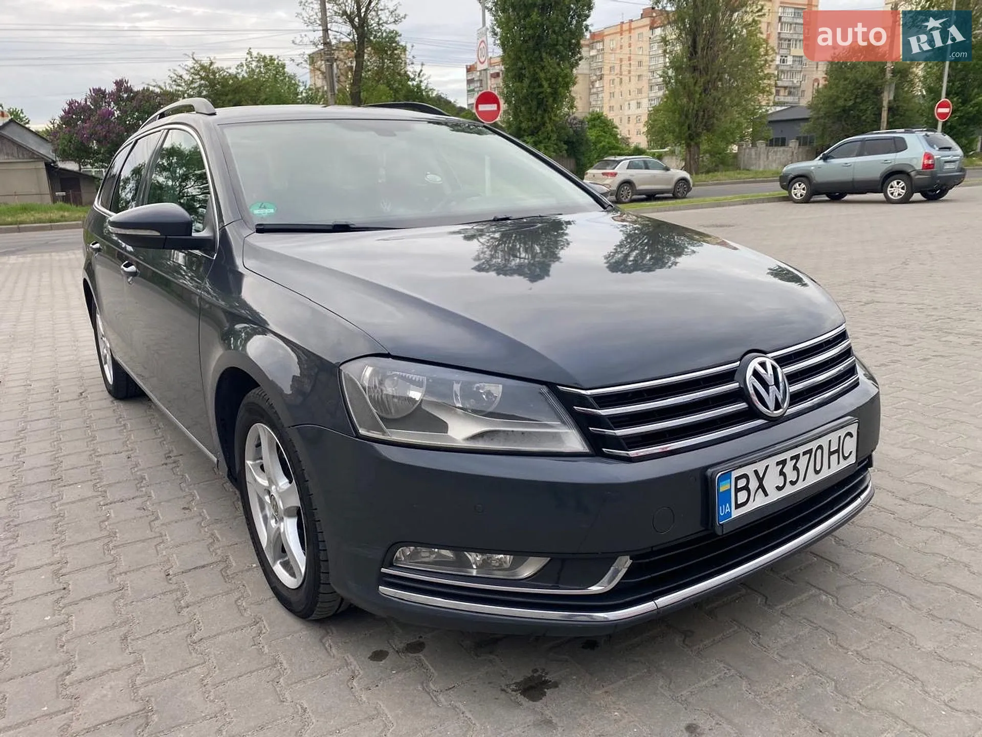 Volkswagen Passat, 2011