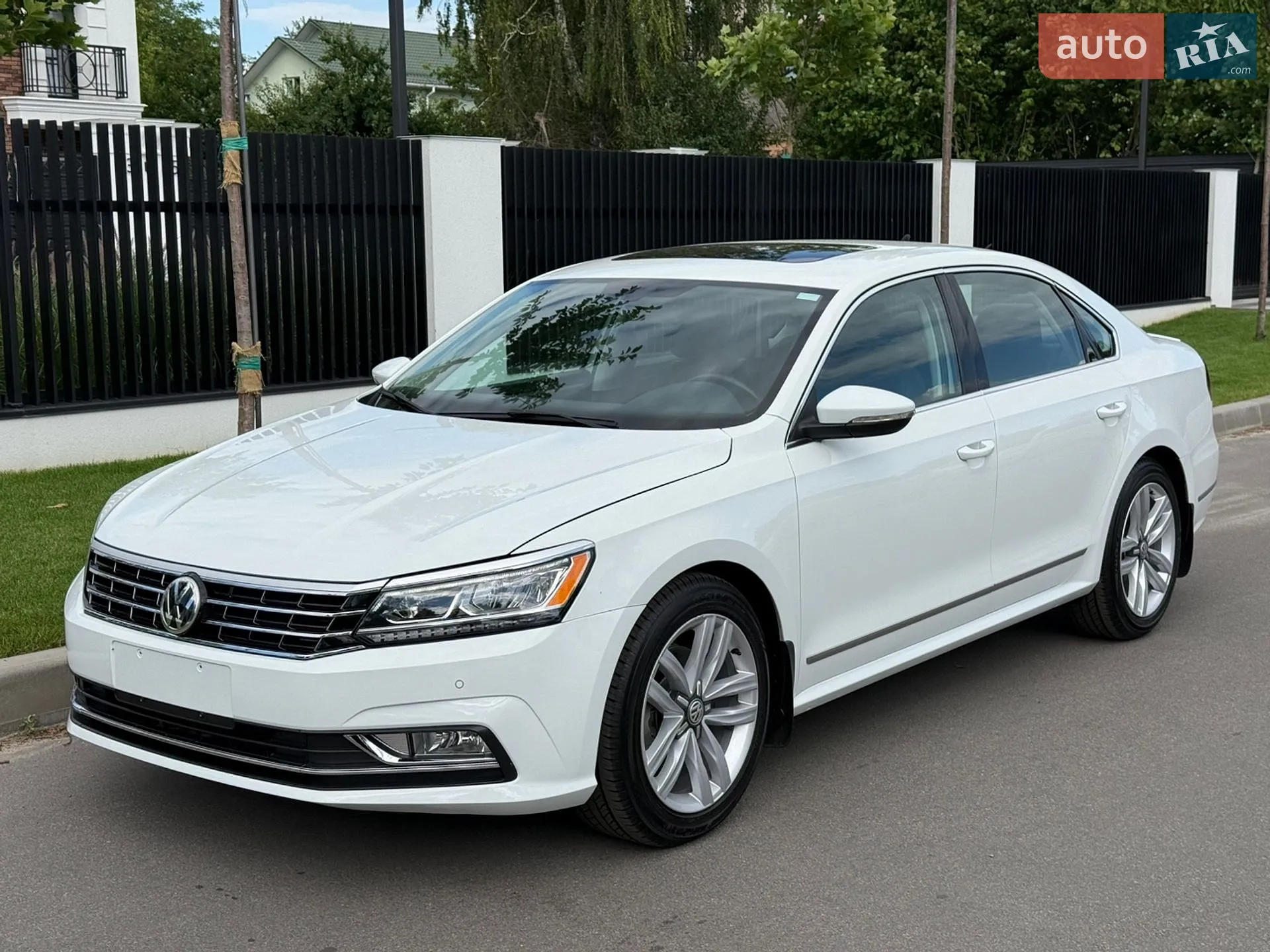 Volkswagen Passat, 2016