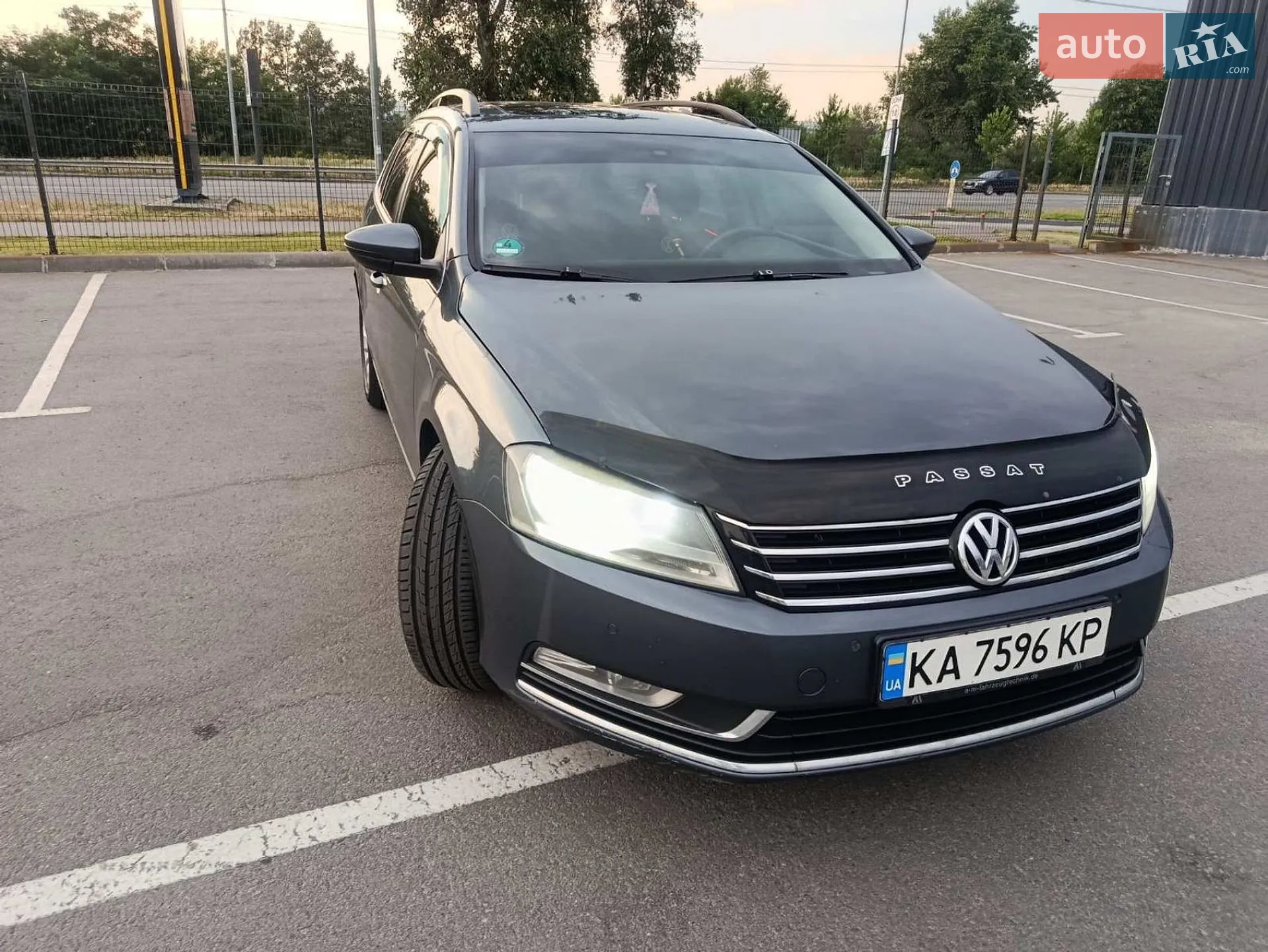 Volkswagen Passat, 2011