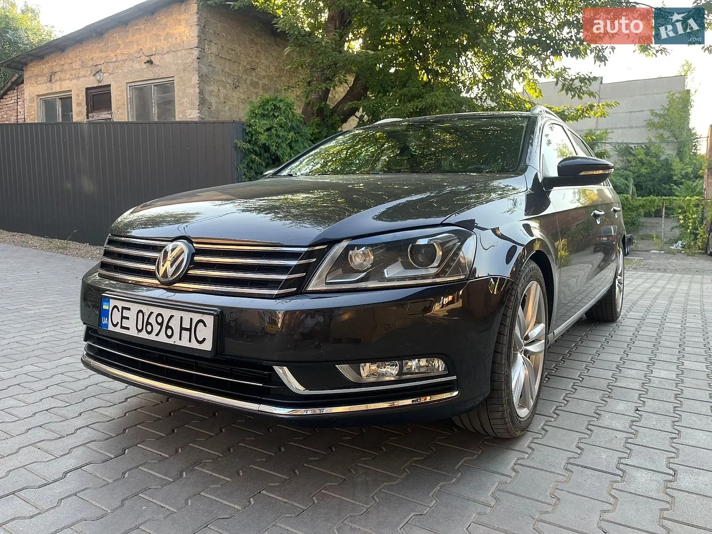 Volkswagen Passat, 2011