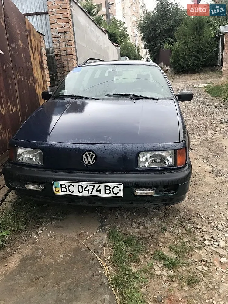 Volkswagen Passat, 1992