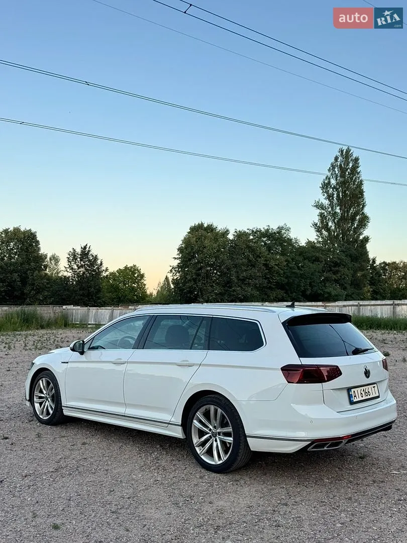 Volkswagen Passat, 2022