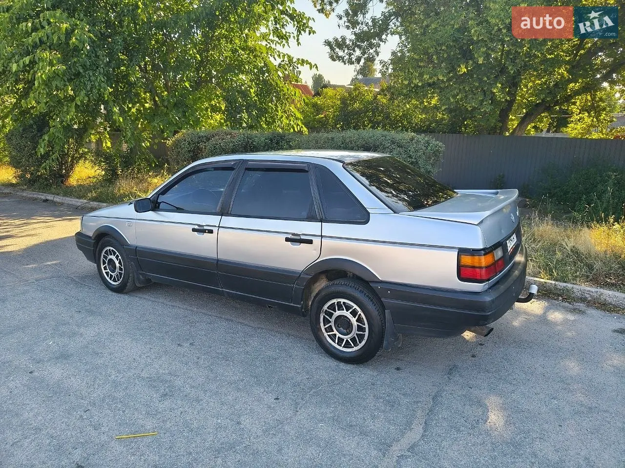 Volkswagen Passat, 1990