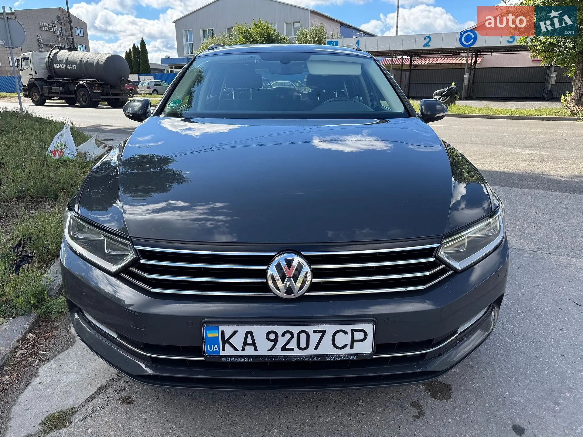Volkswagen Passat 2017 — 1