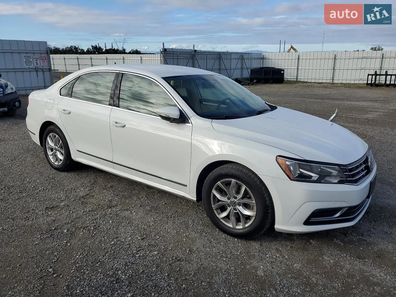 Volkswagen Passat, 2016