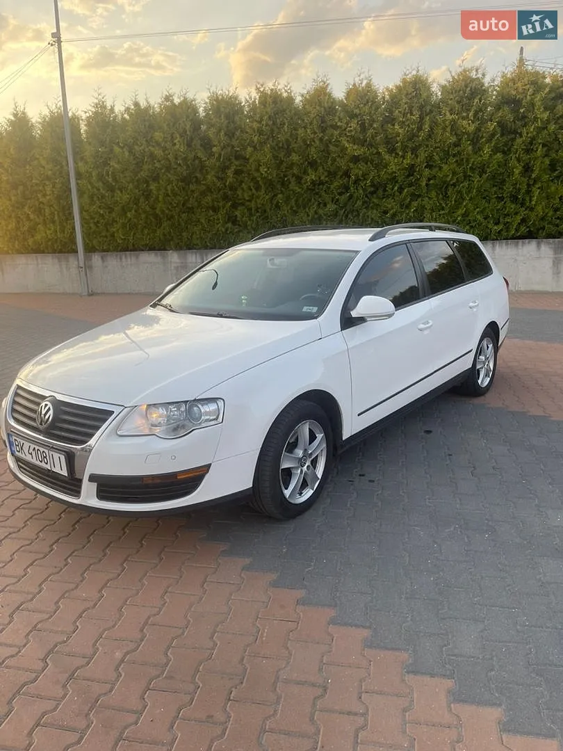Volkswagen Passat, 2010