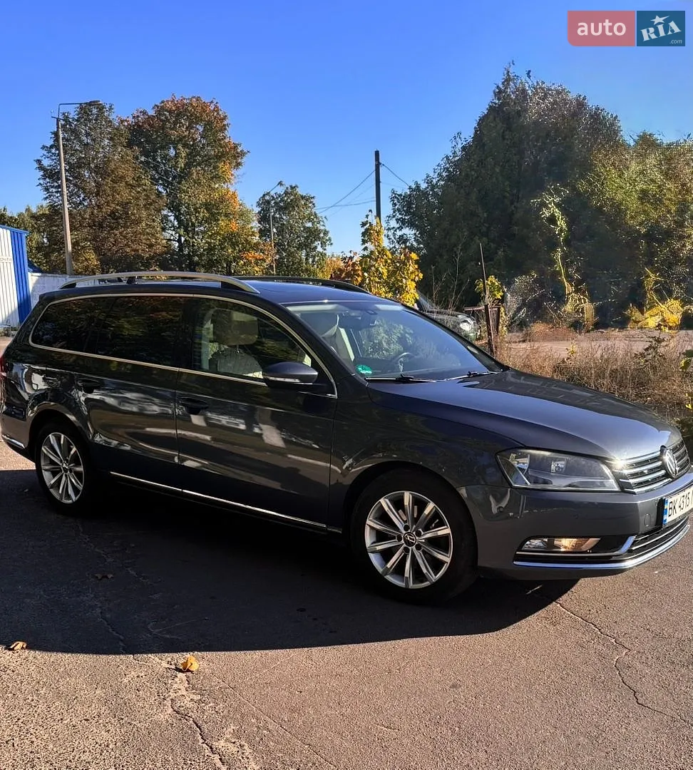 Volkswagen Passat, 2011