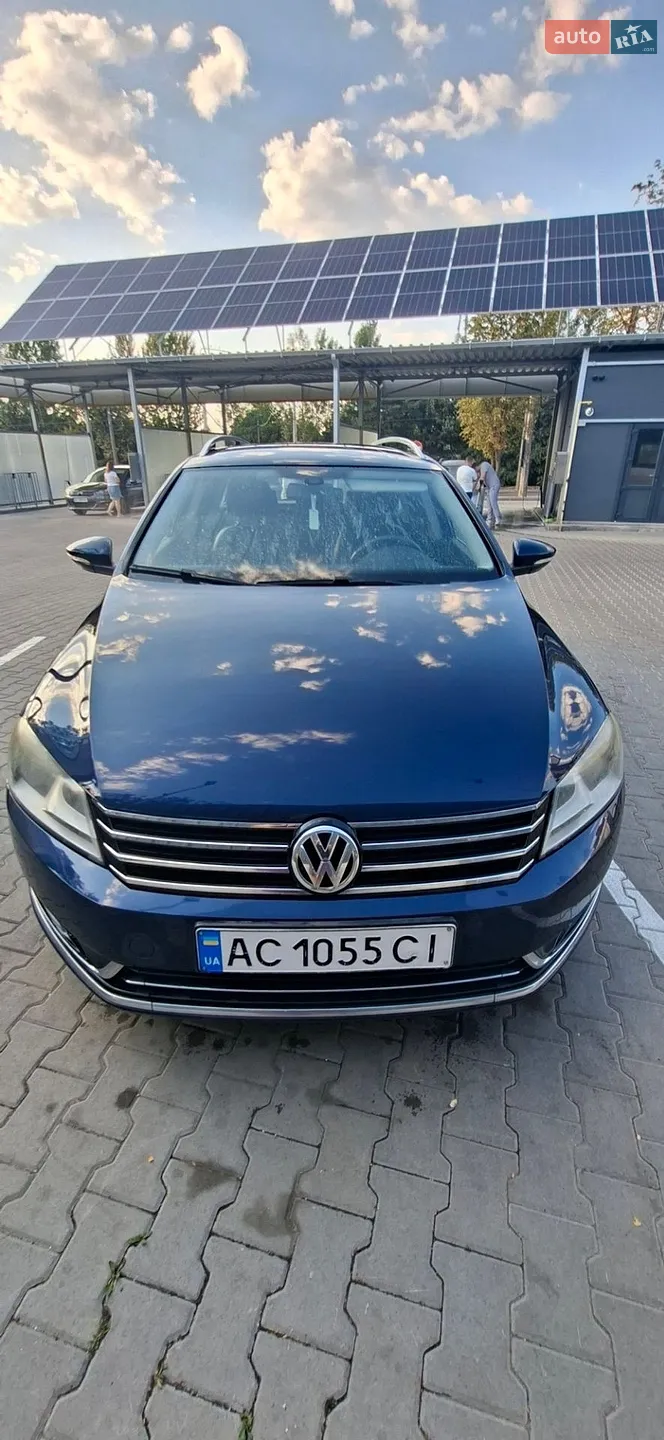 Volkswagen Passat, 2011