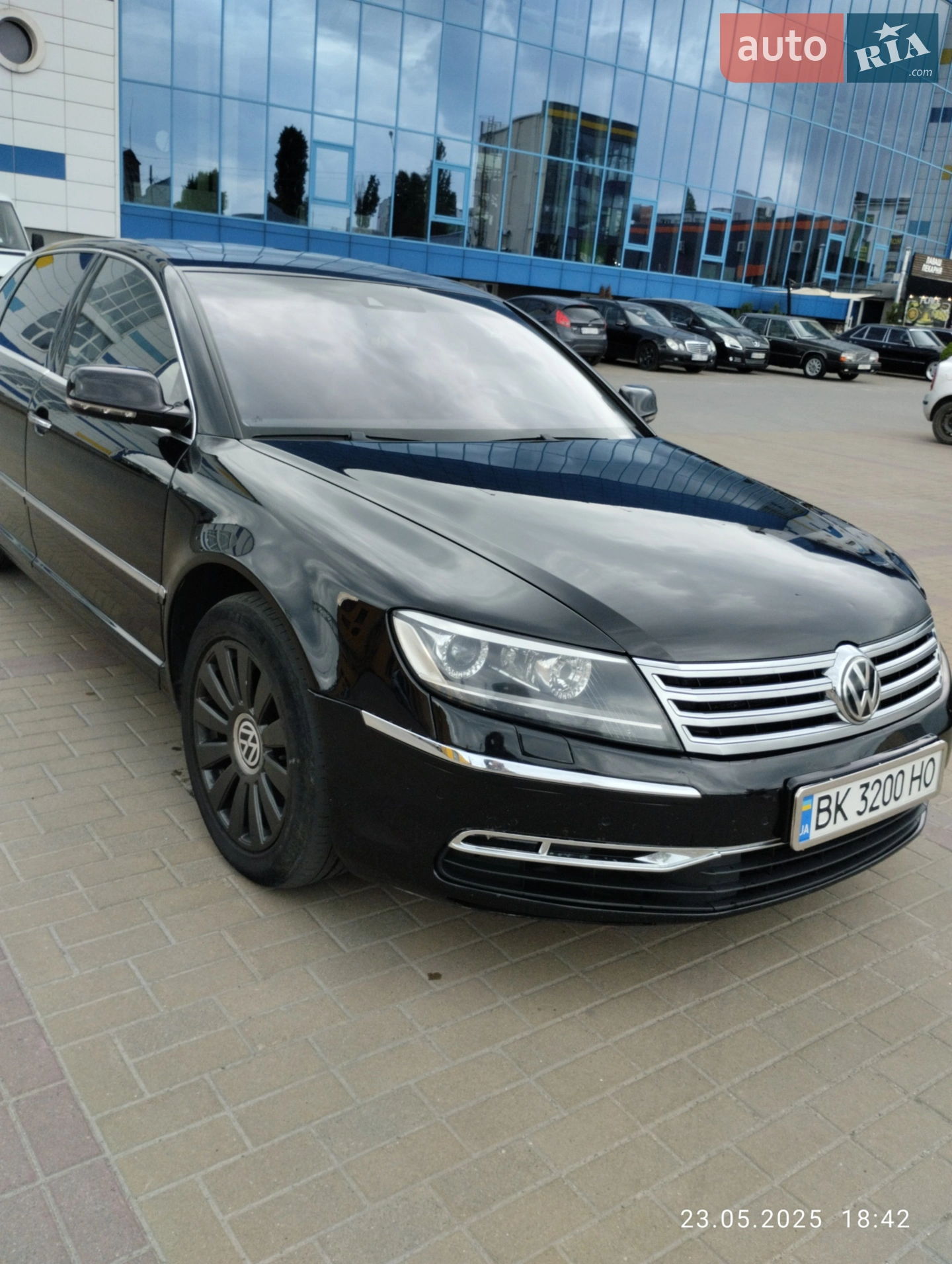 Volkswagen Phaeton, 2011
