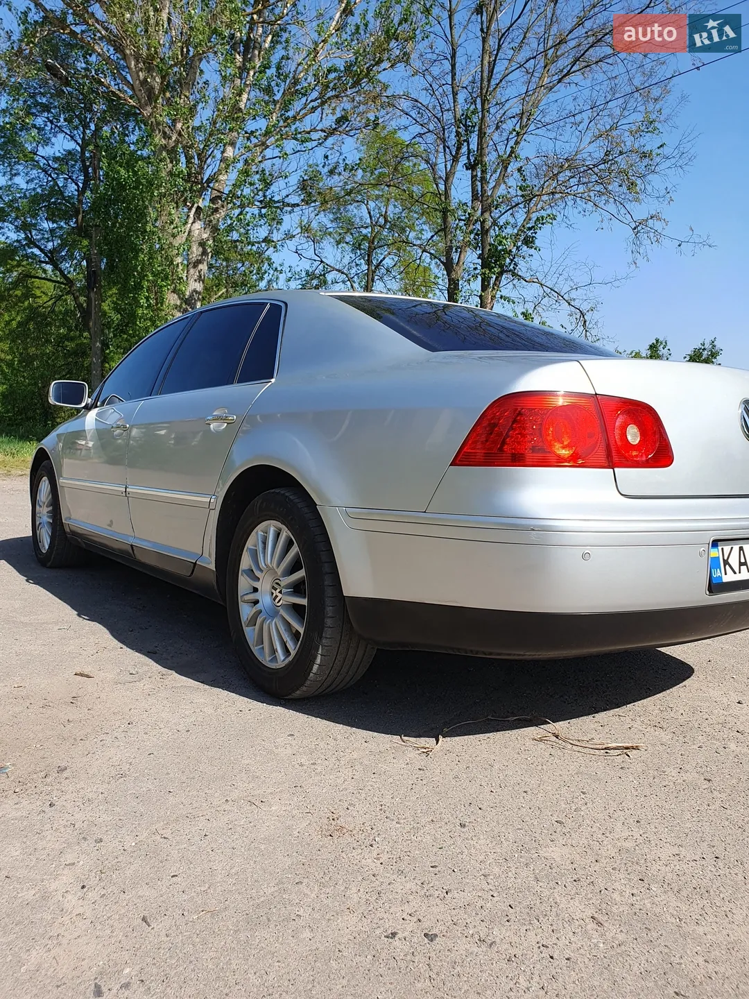 Volkswagen Phaeton, 2004