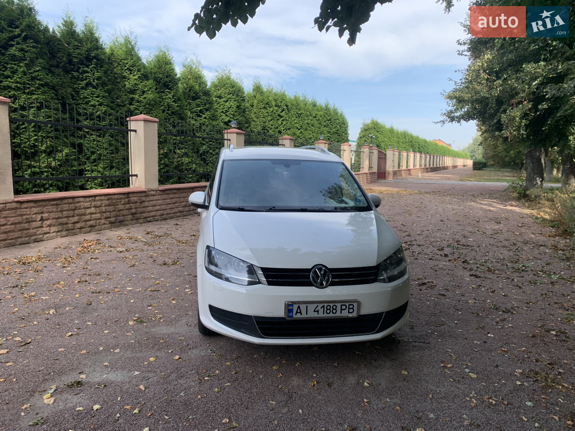 Volkswagen Sharan, 2011