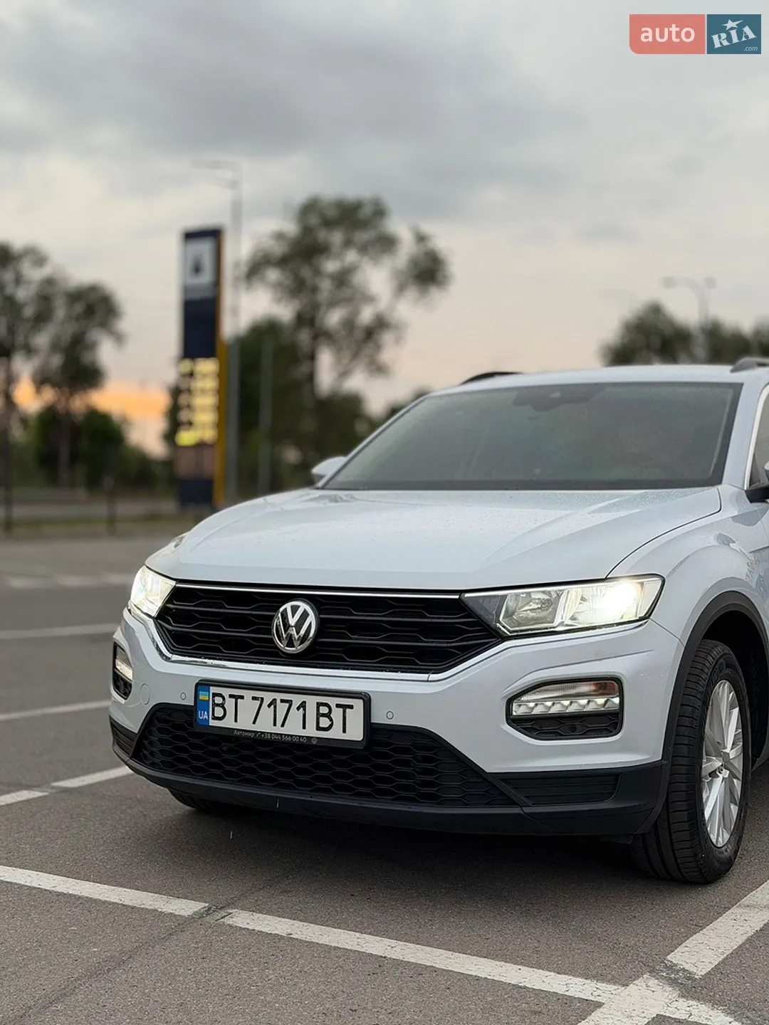 Volkswagen T-Roc, 2019