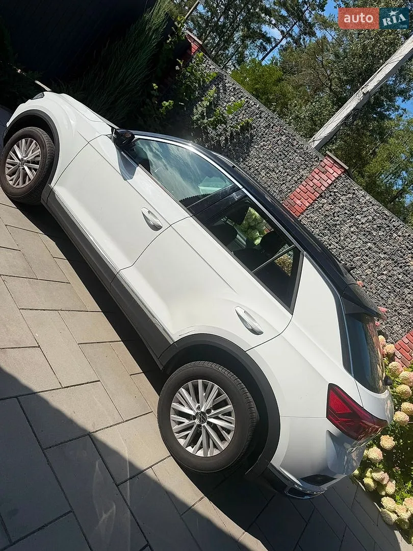 Volkswagen T-Roc, 2021