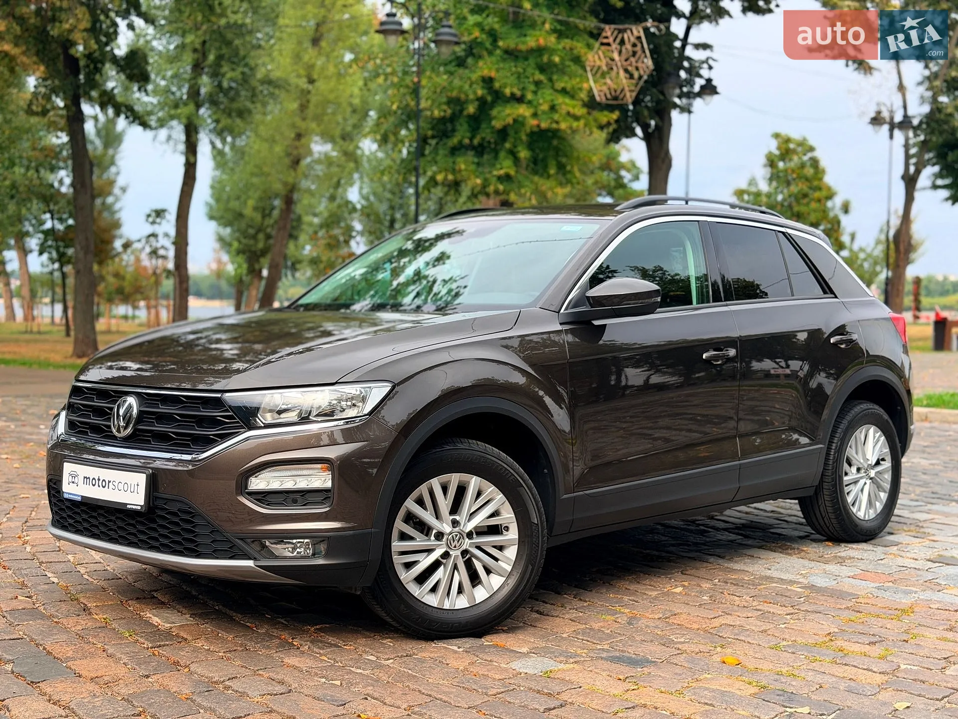 Volkswagen T-Roc, 2019