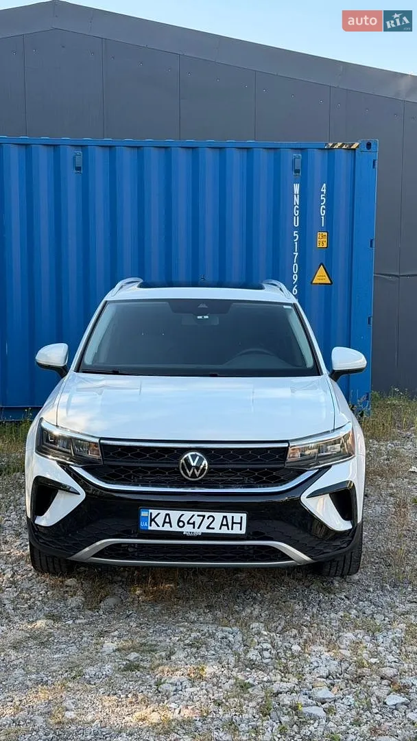 Volkswagen Taos, 2021