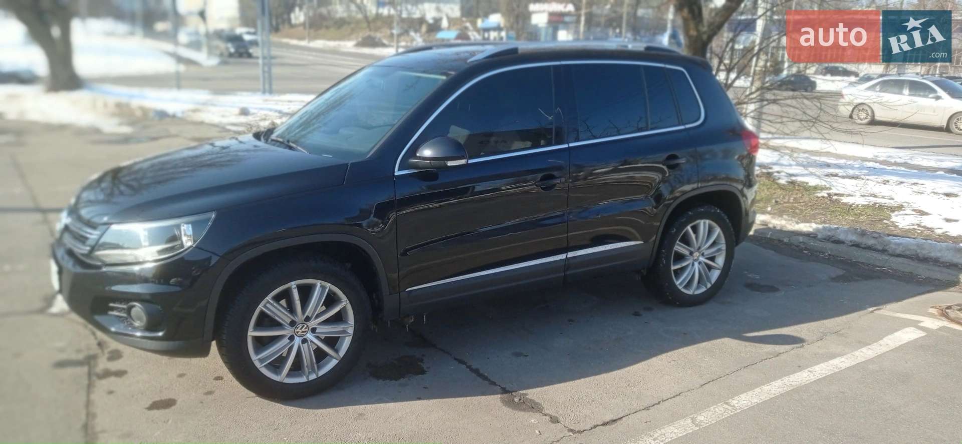 Volkswagen Tiguan, 2011