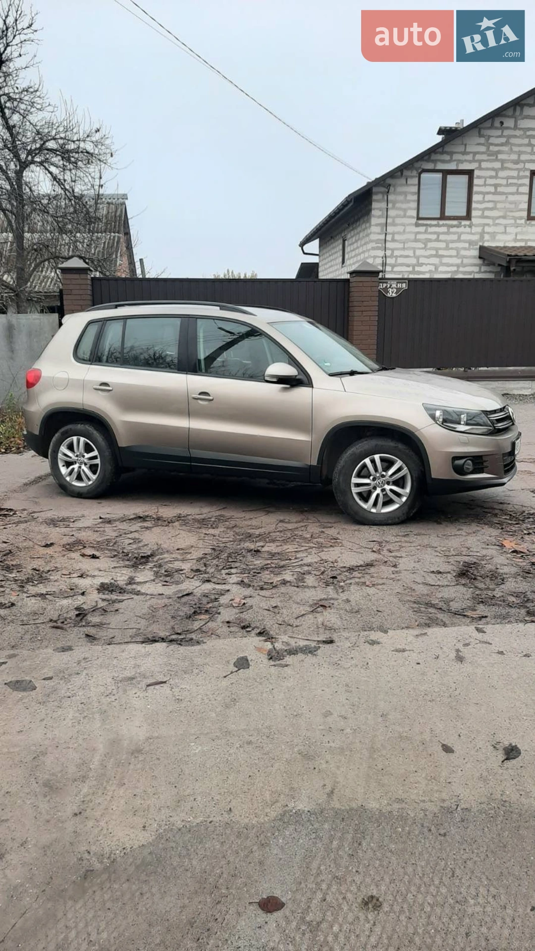 Volkswagen Tiguan, 2011