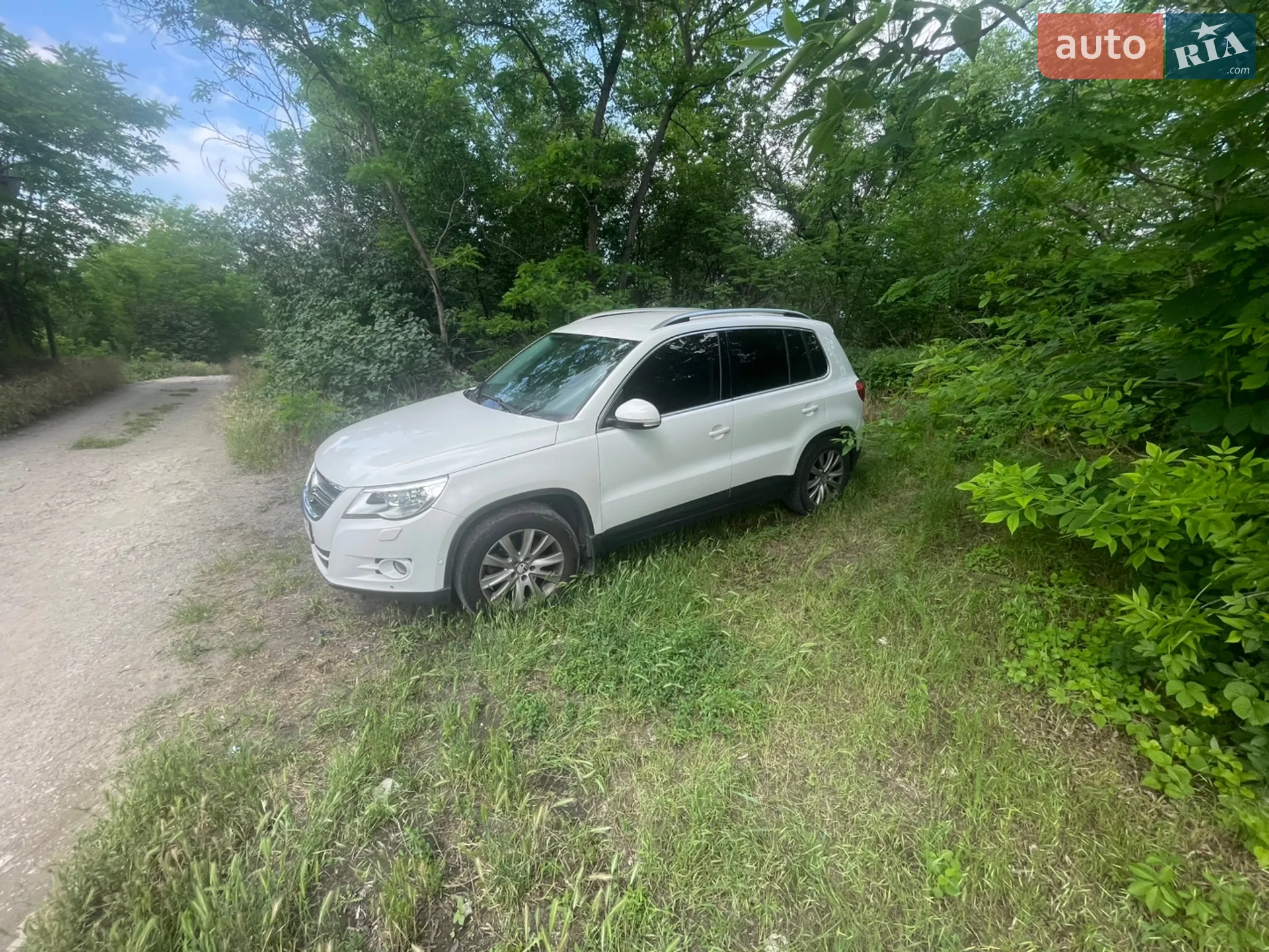 Volkswagen Tiguan, 2011