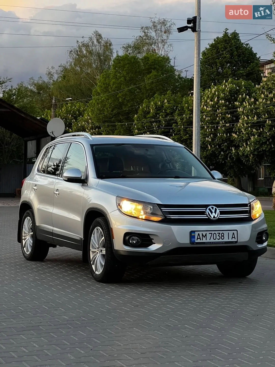Volkswagen Tiguan, 2014