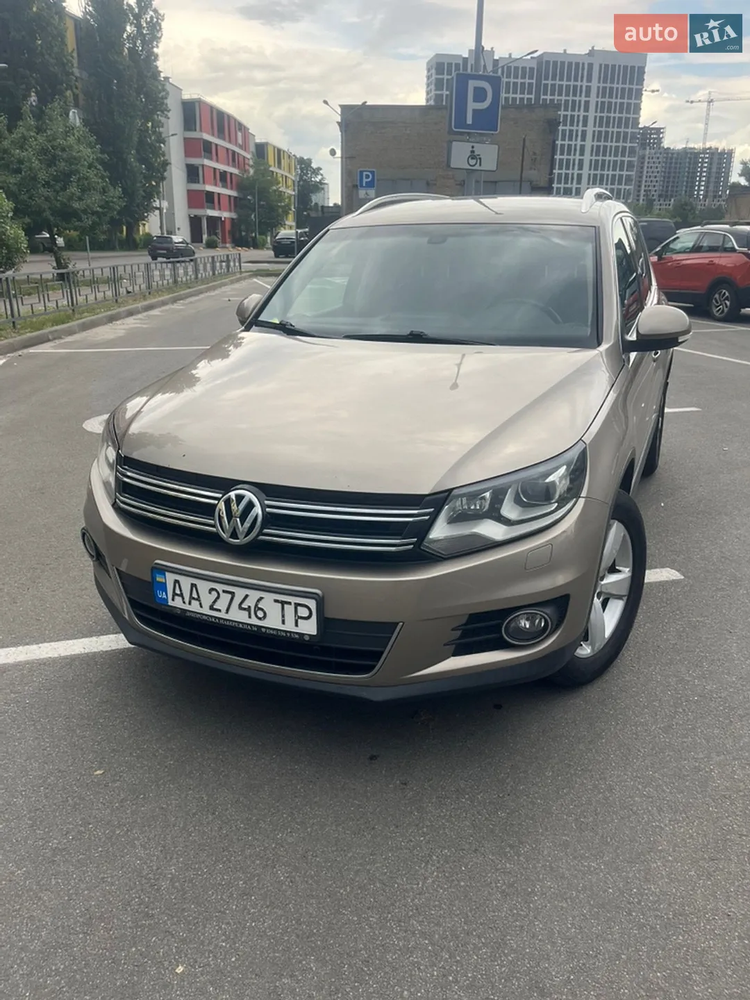 Volkswagen Tiguan, 2012