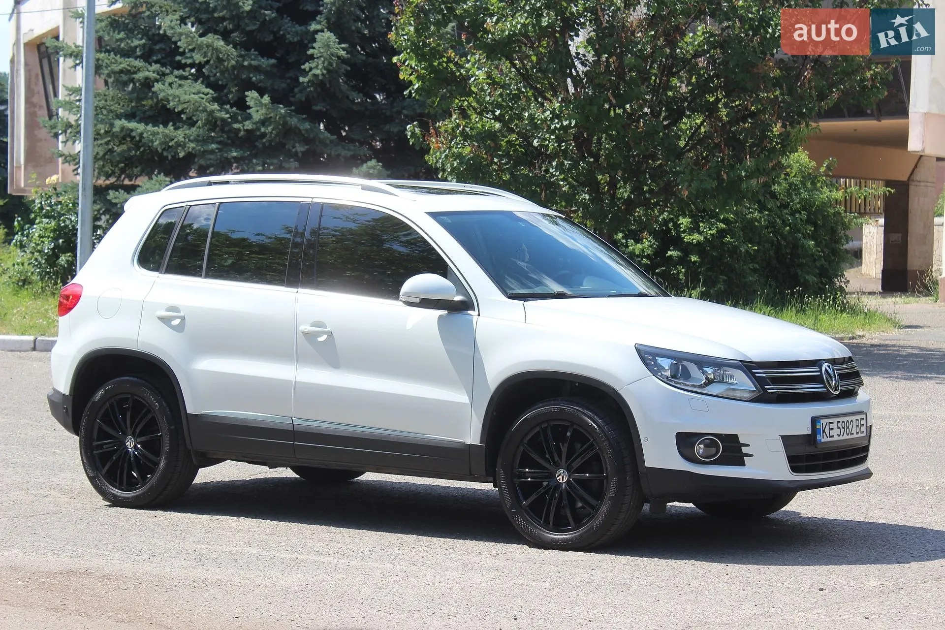 Volkswagen Tiguan, 2015