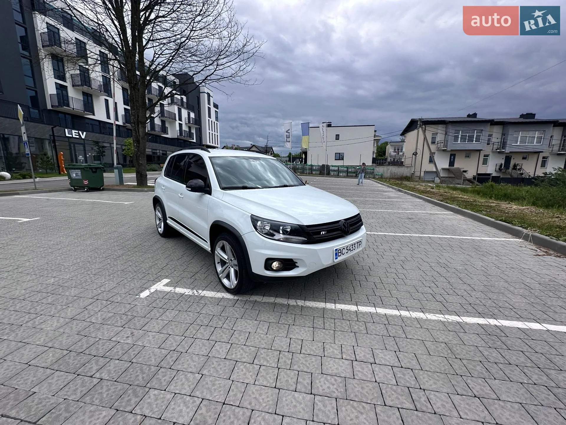 Volkswagen Tiguan, 2015