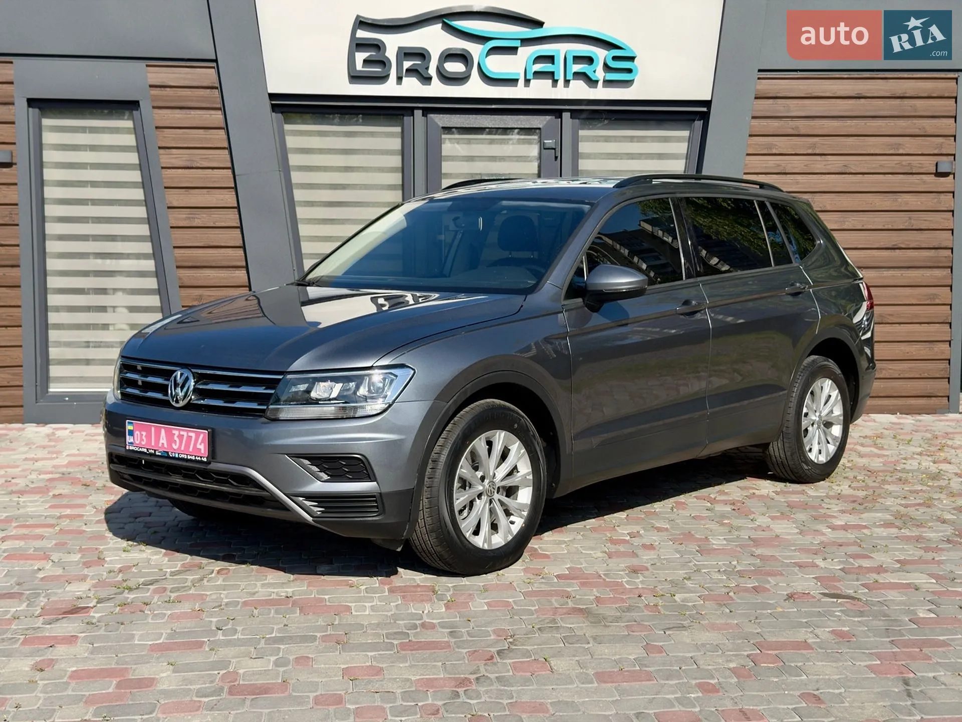 Volkswagen Tiguan 2017 — 1