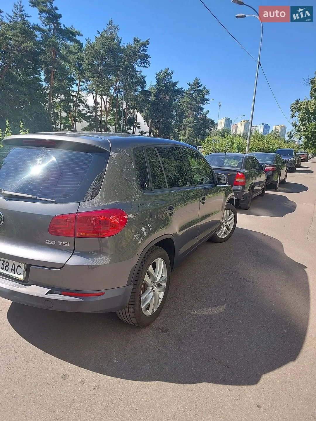 Volkswagen Tiguan, 2011