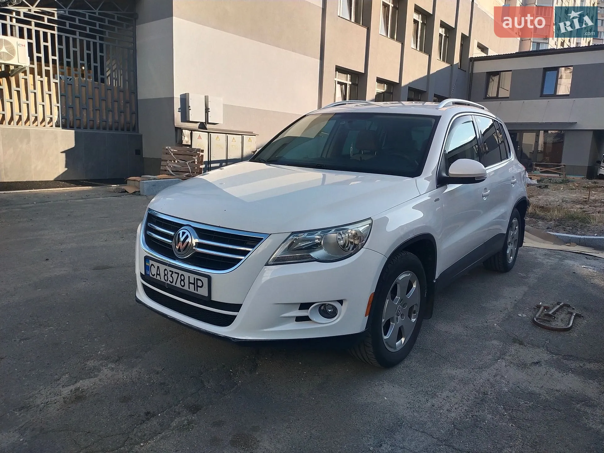 Volkswagen Tiguan, 2010