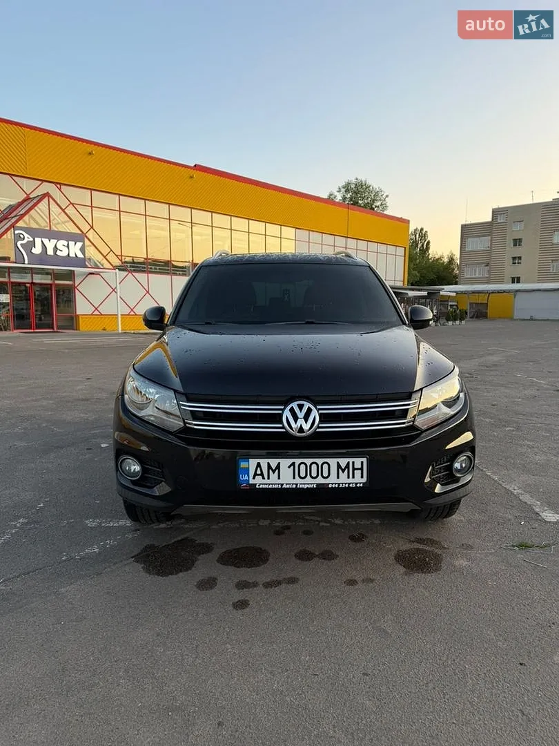 Volkswagen Tiguan, 2012
