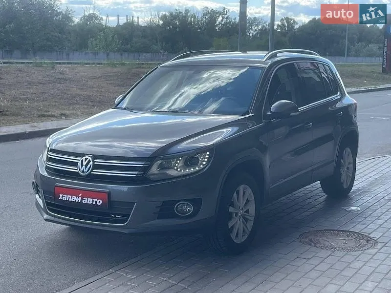 Volkswagen Tiguan, 2012