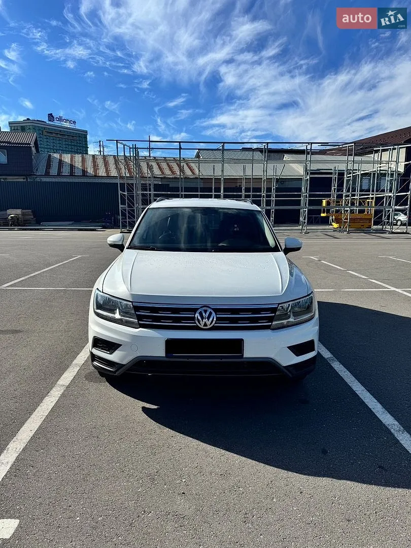 Volkswagen Tiguan, 2020