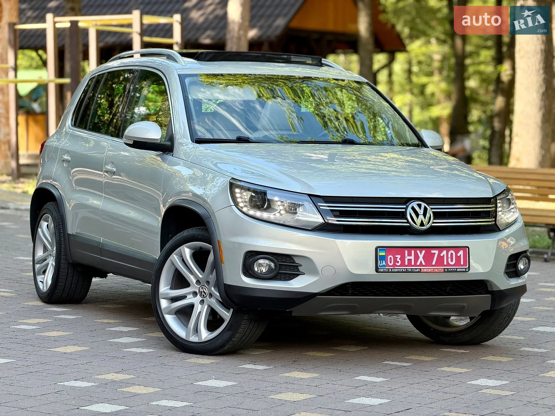 Volkswagen Tiguan, 2012
