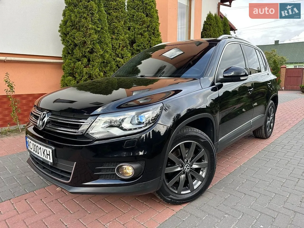 Volkswagen Tiguan, 2011