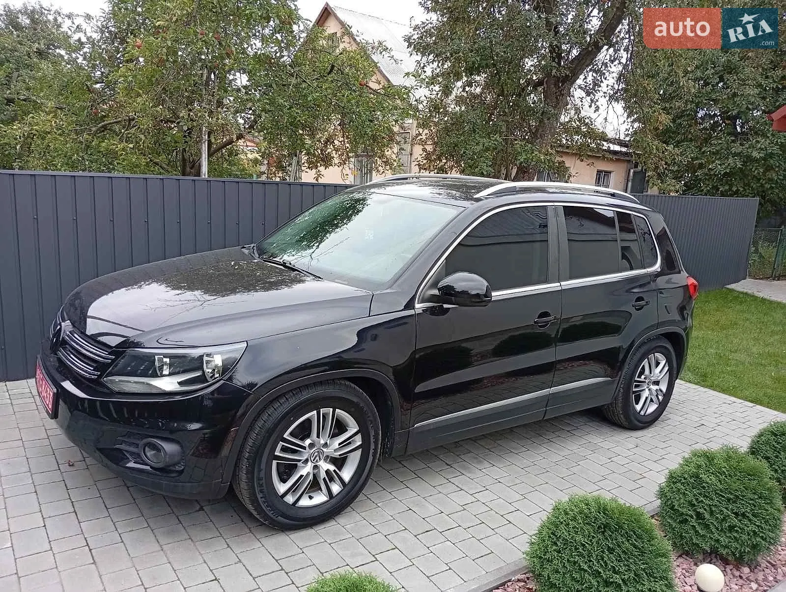 Volkswagen Tiguan, 2011