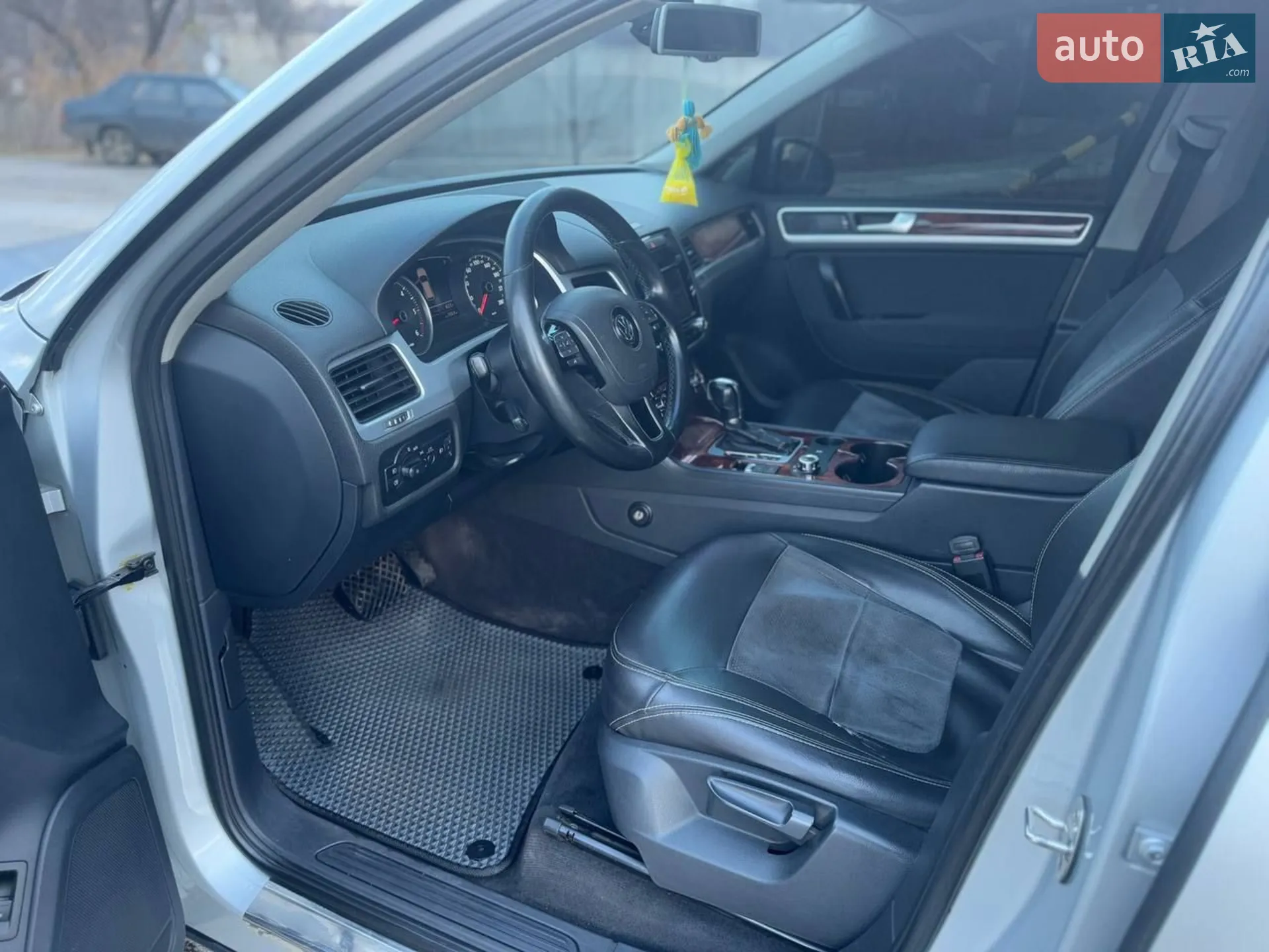 Volkswagen Touareg, 2012
