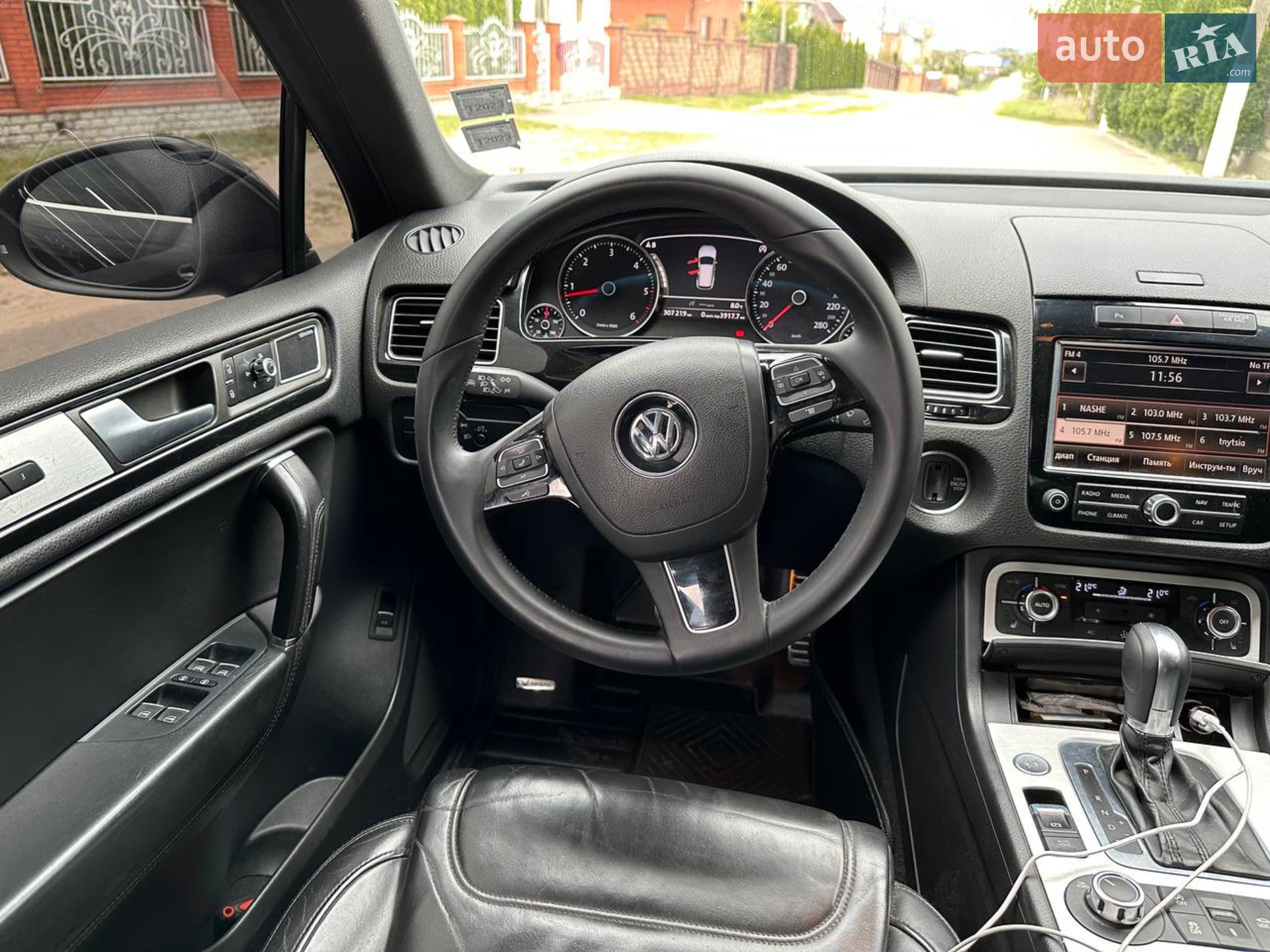 Volkswagen Touareg, 2012