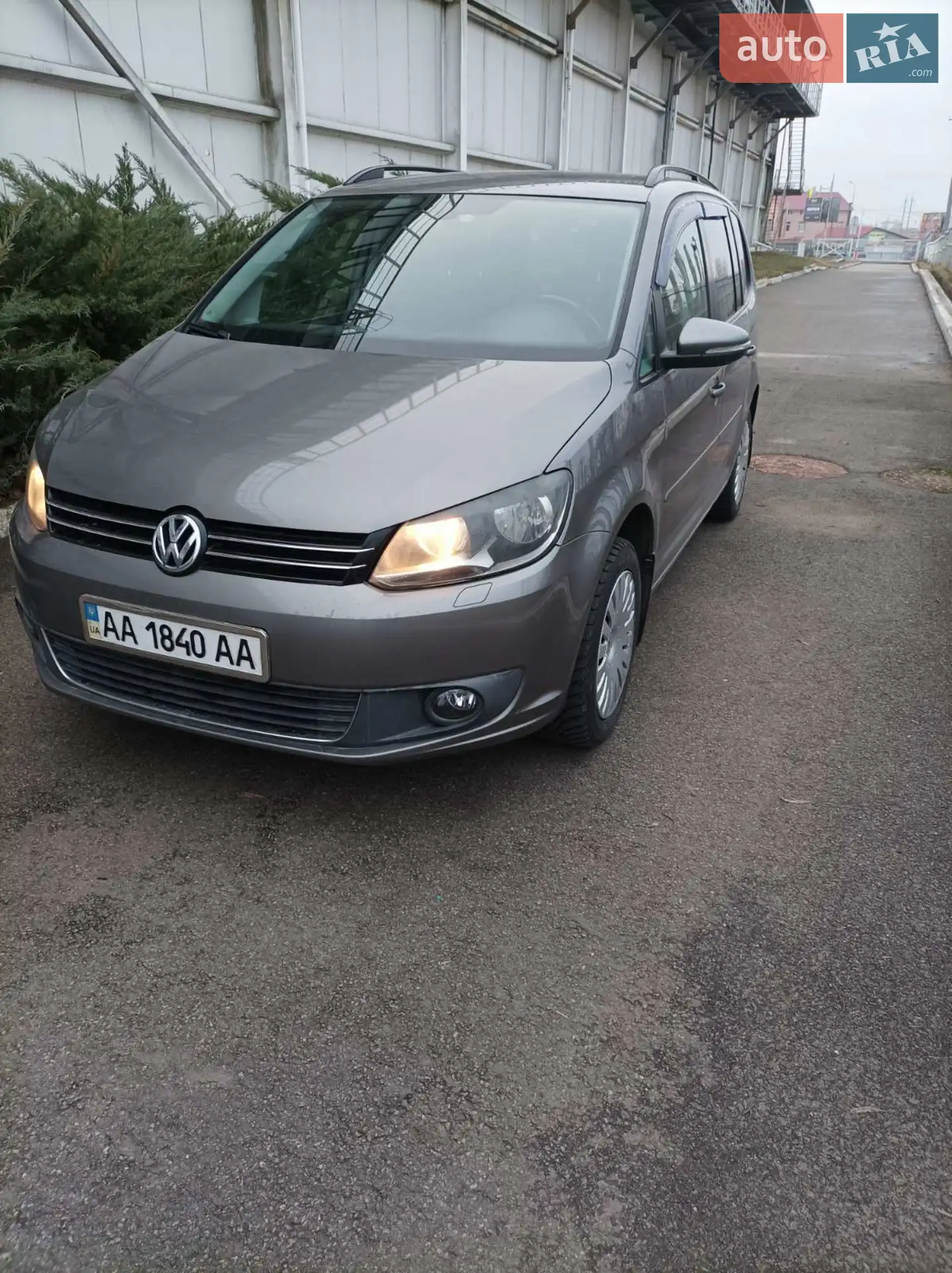 Volkswagen Touran, 2010