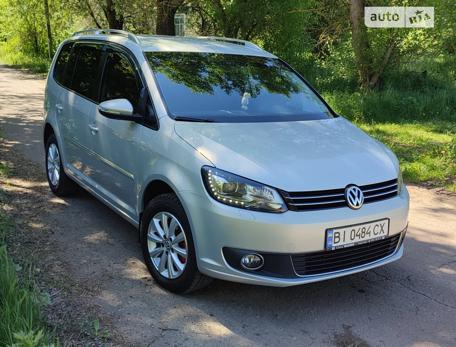 Volkswagen Touran, 2011