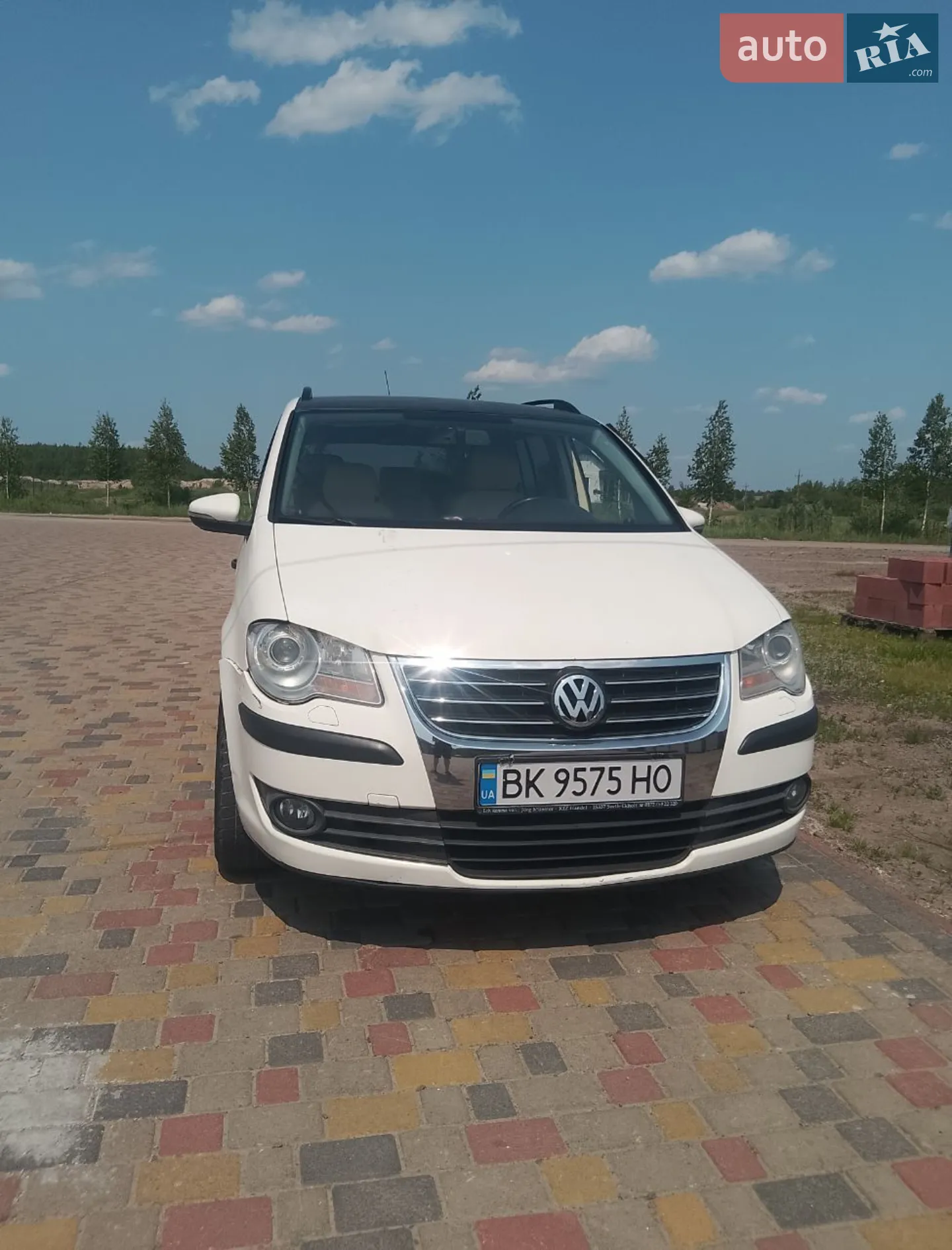 Volkswagen Touran, 2010