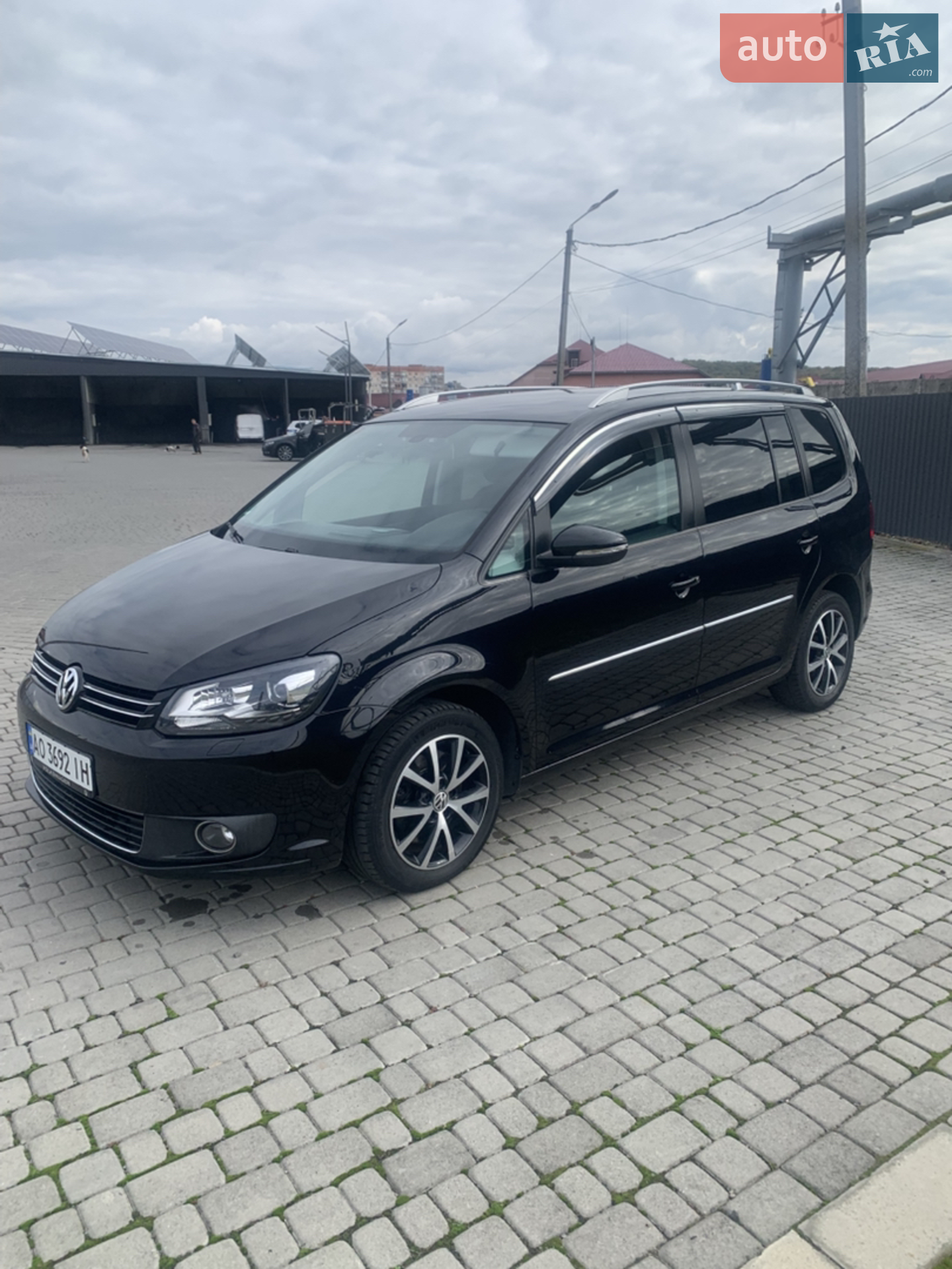 Volkswagen Touran, 2011