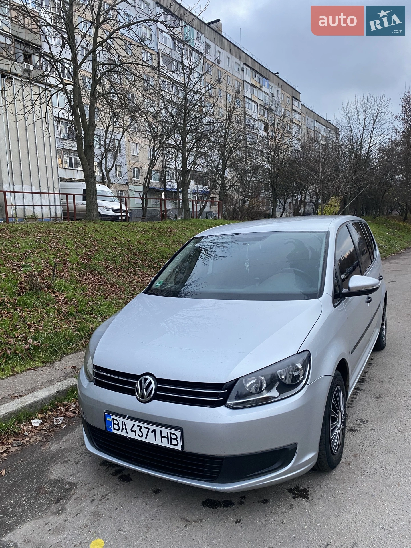 Volkswagen Touran, 2011