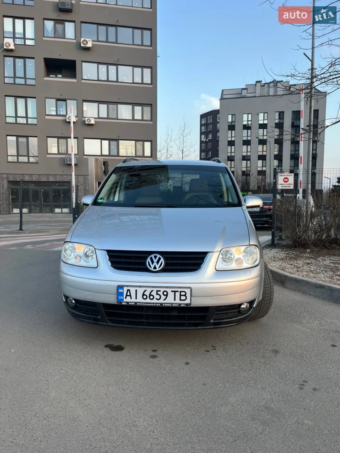 Volkswagen Touran, 2004