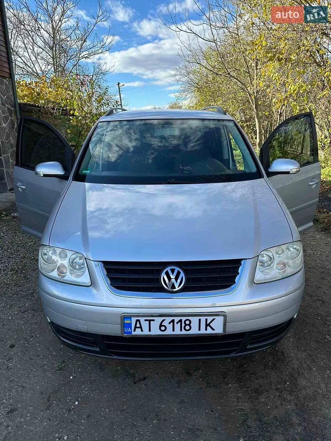 Volkswagen Touran, 2004