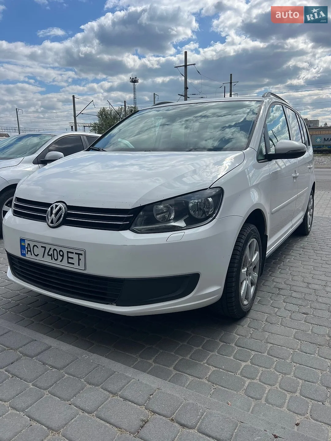 Volkswagen Touran, 2012