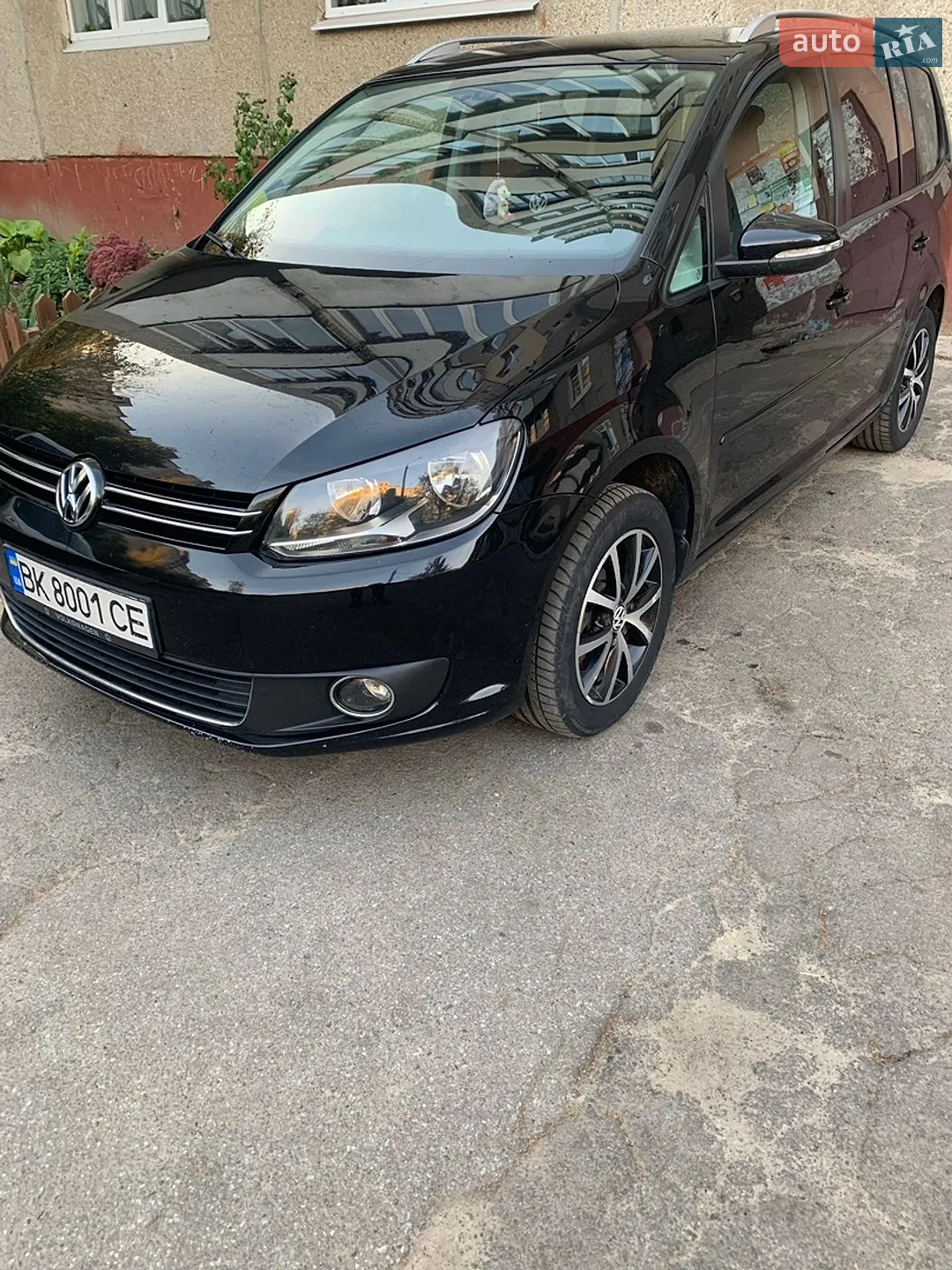 Volkswagen Touran, 2011