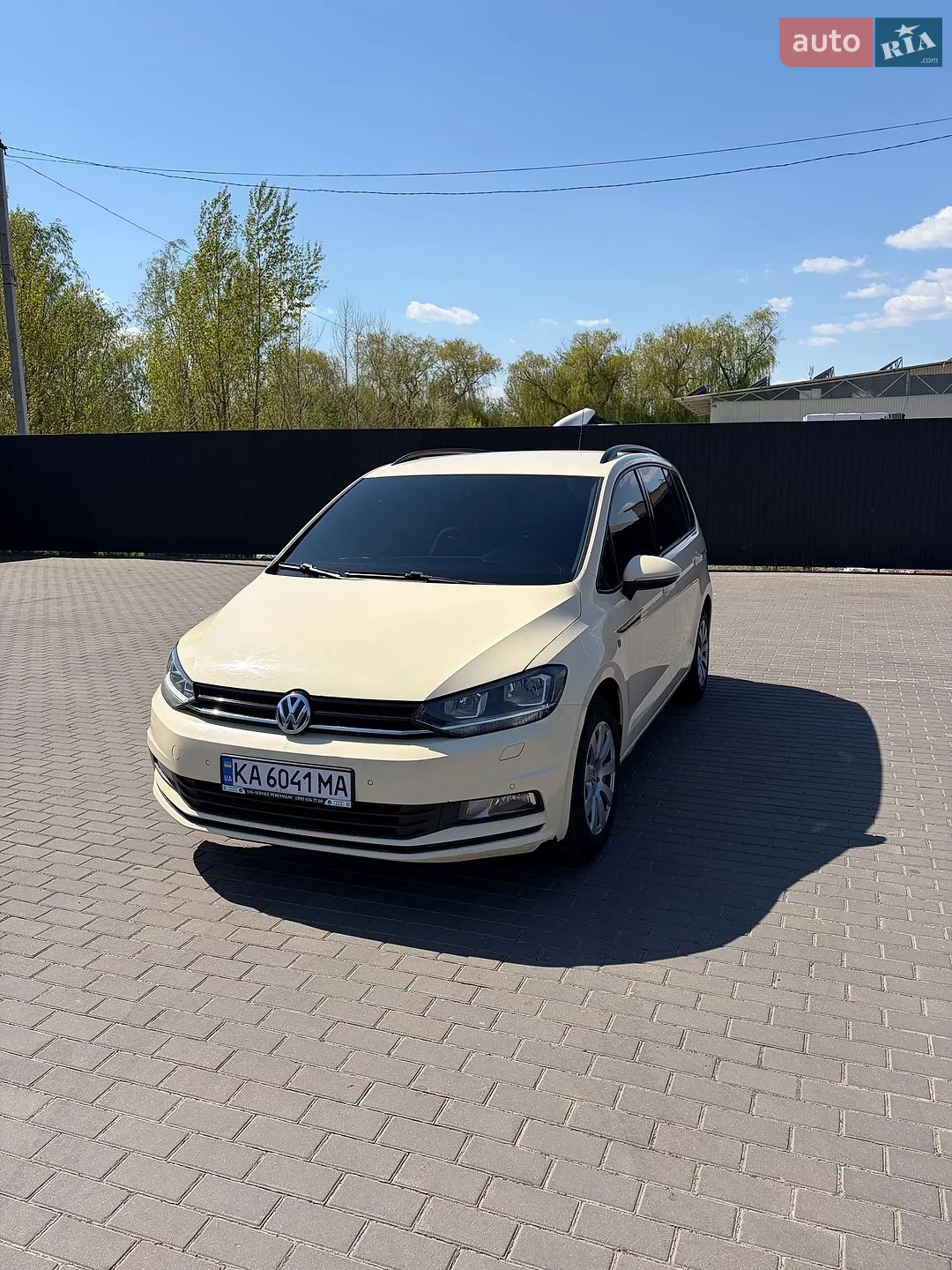 Volkswagen Touran, 2016