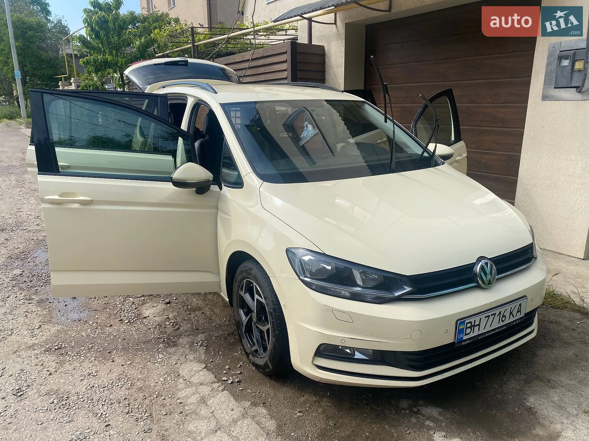 Volkswagen Touran, 2016
