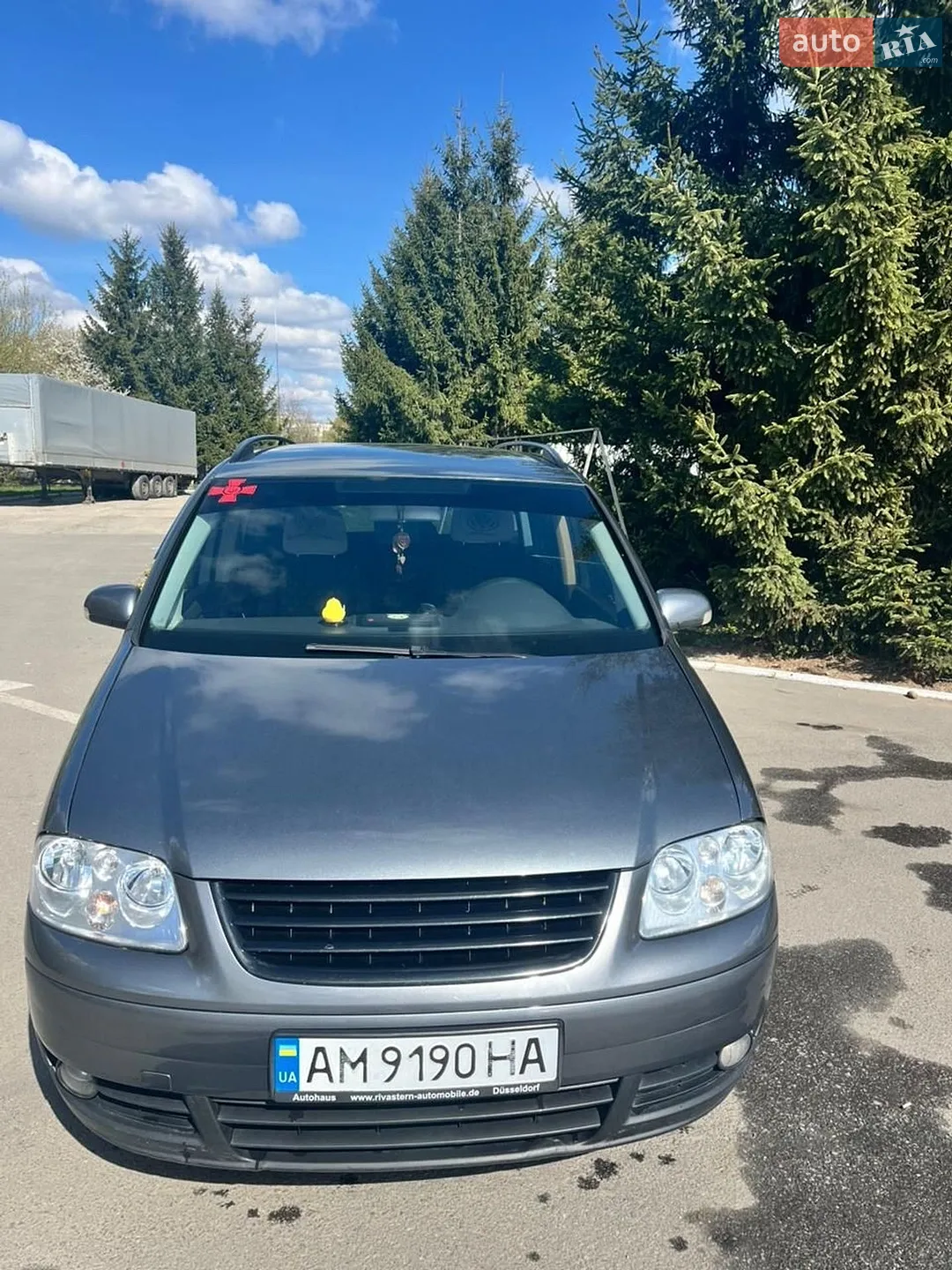 Volkswagen Touran, 2004