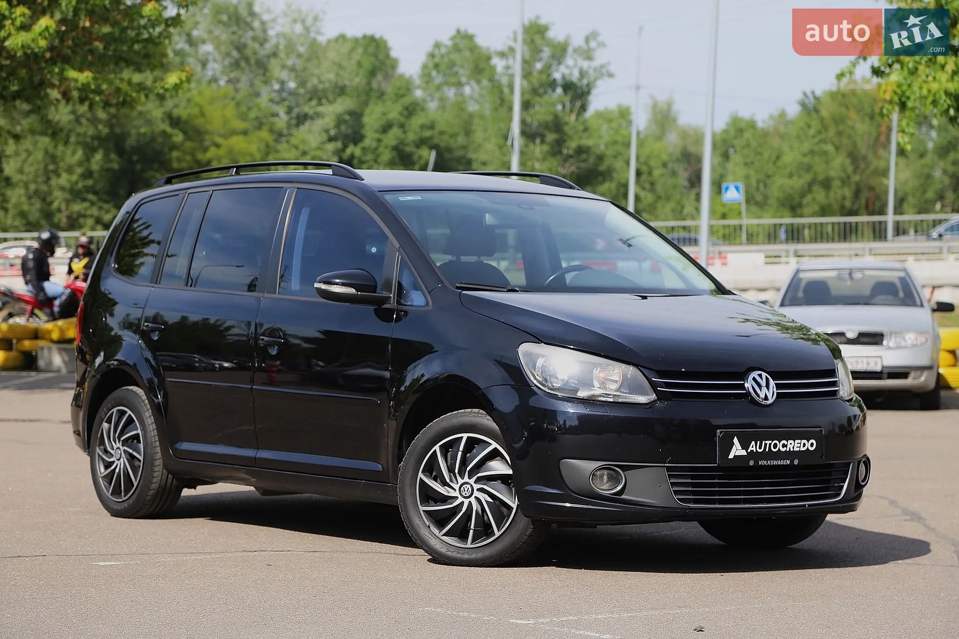 Volkswagen Touran, 2010